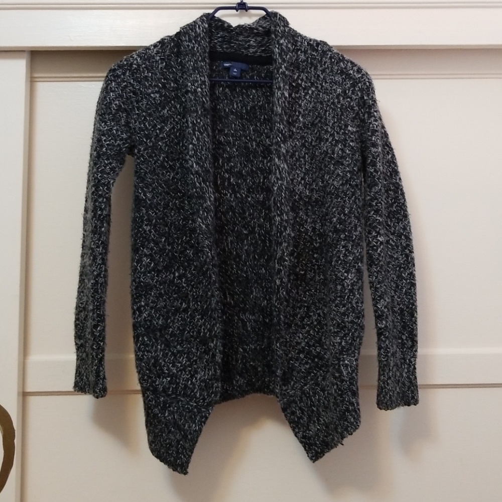 Knitted cardigan